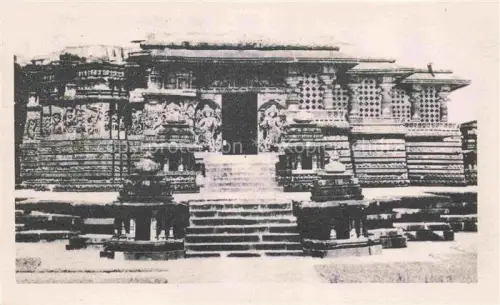 AK / Ansichtskarte Halebid Halebeedu Front view of the Halebeedu Temple