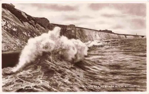 AK / Ansichtskarte BRIGHTON  East Sussex UK Rough sea at Black Rock Brandung