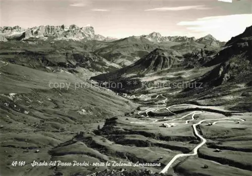 AK / Ansichtskarte Canazei Trento IT Strada del Passo Pordoi verso le Dolomiti Ampezzane