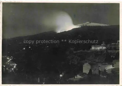 AK / Ansichtskarte Taormina Sicilia IT Eruzione Etna 26-11-50 ore 23 aetna Vulkanausbruch Nachtaufnahme
