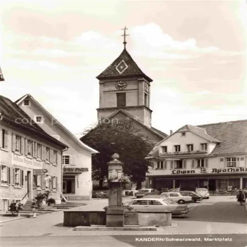 AK / Ansichtskarte Kandern Baden BW Marktplatz Brunnen Blick zur Kirche