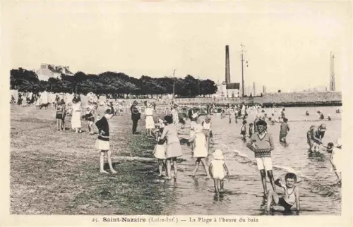 AK / Ansichtskarte SAINT-NAZAIRE  ST-NAZAIRE 44 Loire-Atlantique La Plage a l'heure du bain