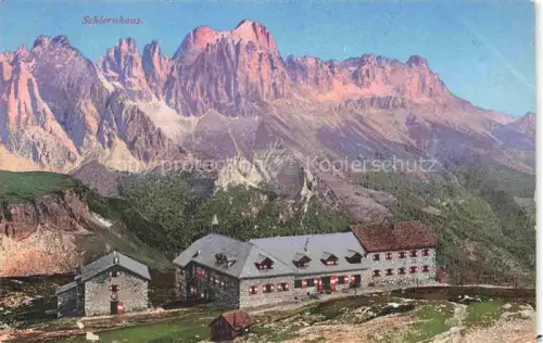 AK / Ansichtskarte Schlernhaeuser 2457m Bolzano Dolomiti IT mit dem Rosengarten