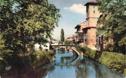 AK / Ansichtskarte St-Jean-Pied-de-Port 64 Pyrenees-Atlantiques La Nive Pont d'Espagne et le Clocher