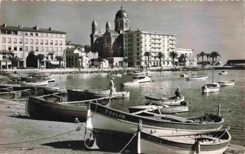 AK / Ansichtskarte Saint-Raphael  83 Var Le port et la cathédrale
