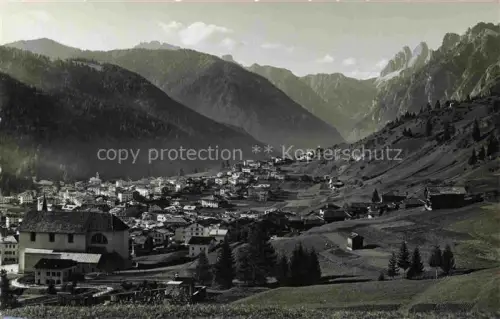 AK / Ansichtskarte Auronzo di Cadore 864m Veneto IT con le Tre Cime di Lavaredo