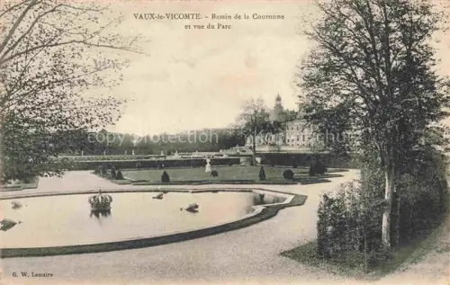 AK / Ansichtskarte Vaux-le-Vicomte Chateau Maincy 77 Seine-et-Marne Bassin de la Couronne et vue du Parc