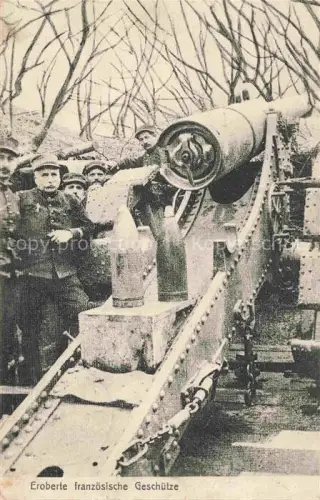 AK / Ansichtskarte Militaria Geschuetze Eroberte Franzoesische 