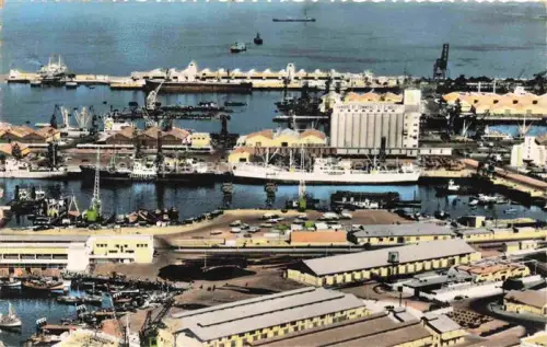 AK / Ansichtskarte CASABLANCA Maroc Le port vue aérienne