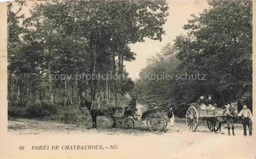 AK / Ansichtskarte Foret de CHATEAUROUX 36 Indre Pferdekutschen