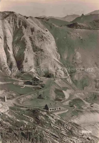 AK / Ansichtskarte Col du Galibier 2556m 73 Savoie Vue panoramique Chalet et le Mont-Blanc