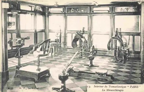 AK / Ansichtskarte Dampfer Oceanliner Le Havre Transatlantique Paris La Mecanotherapie
