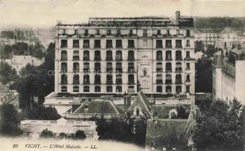 AK / Ansichtskarte VICHY 03 Allier Hôtel Majestic