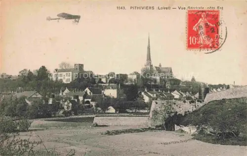 AK / Ansichtskarte Pithiviers-en-Gatinais 45 Loiret Vue générale et l'église avion