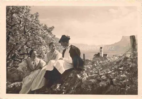 AK / Ansichtskarte MERANO Meran IT Trachtengruppe Kirche