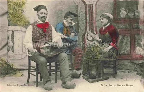AK / Ansichtskarte Drehleier Vielle a Roue Musikinstrument Bourg en Bresse Spinnrad 