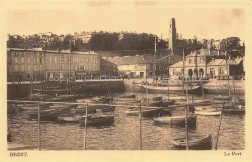 AK / Ansichtskarte BREST 29 Finistere Le Port Hafen