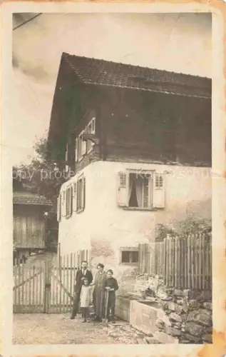 AK / Ansichtskarte Truns Trun Surselva GR Familienfoto