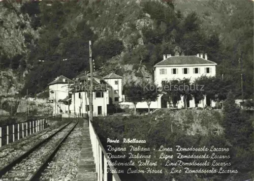 AK / Ansichtskarte Domodossola Piemonte IT Ponte Ribellasca Dogana Italiana Linea Domodossola - Locarno