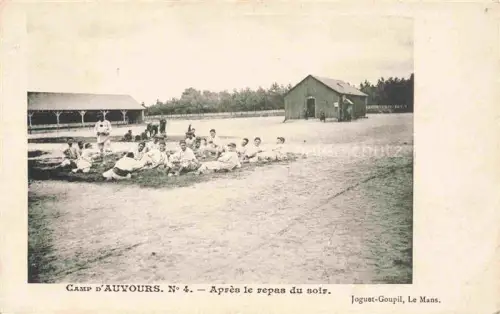 AK / Ansichtskarte Camp d Auvours LE MANS 72 Sarthe Après le repas du soir
