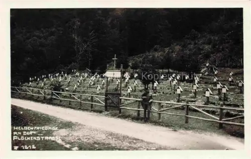 AK / Ansichtskarte Ploeckenstrasse Koetschach-Mauthen Kaernten AT Heldenfriedhof