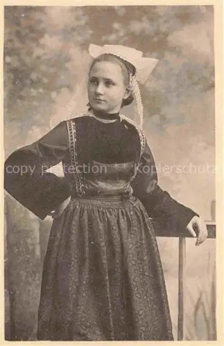 AK / Ansichtskarte St-Thois Chateaulin 29 Finistere Jeune Fille de St Thois 