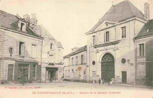 AK / Ansichtskarte Fontevrault Fontevraud-l Abbaye 49 Maine-et-Loire Entrée de la Maison Centrale