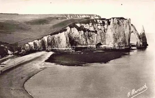 AK / Ansichtskarte ETRETAT LE HAVRE 76 Seine-Maritime La Falaise d'Aval et l'Aiguille