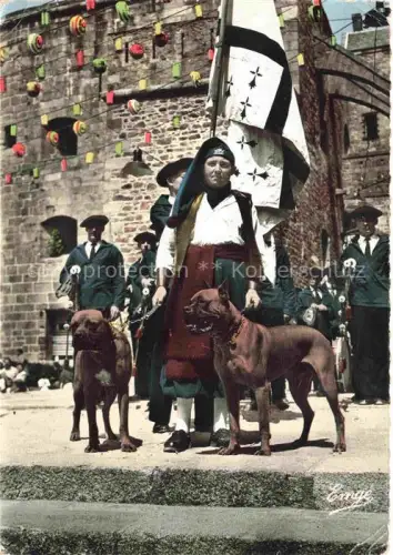 AK / Ansichtskarte SAINT-MALO ST-MALO 35 Groupe Folklorique Quic-en-Groigne