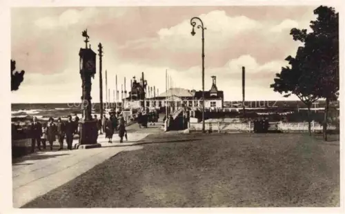 AK / Ansichtskarte AHLBECK HERINGSDORF Insel Usedom Ostseebad Promenade