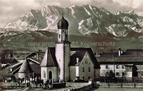 AK / Ansichtskarte Wallgau mit Wetterstein Kirche und Dreitorspitze