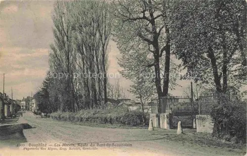 AK / Ansichtskarte Les Abrets La Tour-du-Pin 38 Isere Route du Pont-de-Beauvoisin