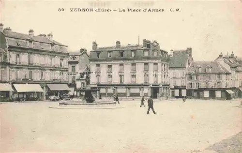 AK / Ansichtskarte Vernon  Evreux 27 Eure Place d'Armes Fontaine