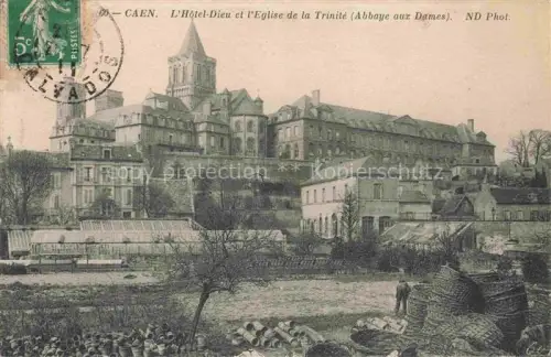 AK / Ansichtskarte CAEN 14 Hôtel Dieu Eglise de la Trinité Abbaye aux Dames