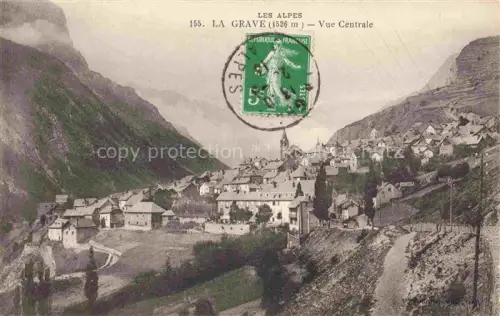 AK / Ansichtskarte La Grave-en-Oisans Briancon 05 Hautes-Alpes Vue centrale Alpes