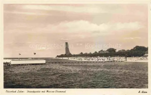 AK / Ansichtskarte LABOE Ostseebad Strandpartie mit Marine Ehrenmal