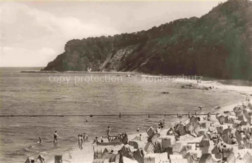 AK / Ansichtskarte GoeHREN  Ostseebad Ruegen Steilkueste Strand