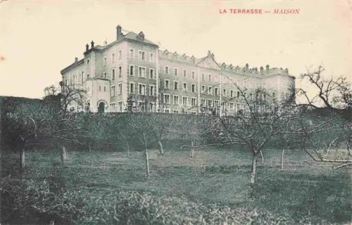 AK / Ansichtskarte La Terrasse GRENOBLE 38 Isere Maison