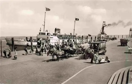 AK / Ansichtskarte NORDERNEY Nordseebad Partie am Hafen Fahrgastschiff Dampfer
