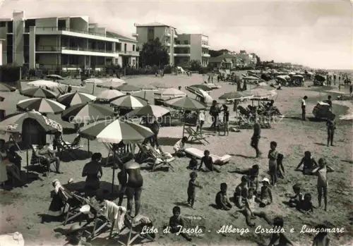 AK / Ansichtskarte Lido di Jesolo IT Albergo Corallo e lungomare spiaggia