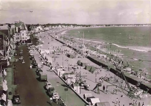 AK / Ansichtskarte LA-BAULE-LES-PINS La Baule sur Mer 44 Boulevard Hennecart et la plage