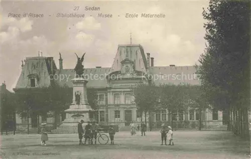 AK / Ansichtskarte SEDAN 08 Ardennes Place d'Alsace Bibliothèque Musée Ecole Maternelle Monument