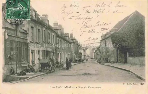 AK / Ansichtskarte Saint-Satur BOURGES 18 Cher Rue du Commerce