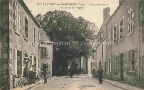 AK / Ansichtskarte Savigny-en-Sancerre BOURGES 18 Cher Route de Vailly et Place de l'Eglise