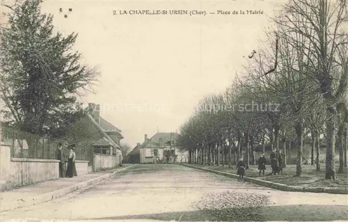 AK / Ansichtskarte La Chapelle-St-Ursin BOURGES 18 Cher Place de la Mairie