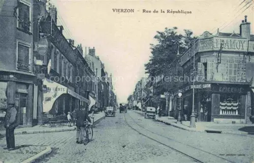AK / Ansichtskarte VIERZON 18 Cher Rue de la République