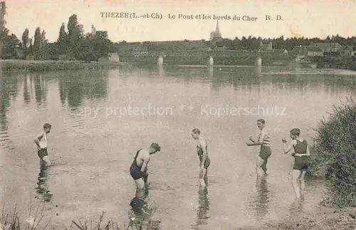 AK / Ansichtskarte Thezee Thesee Romorantin-Lanthenay 41 Loir-et-Cher Le pont et les bords du Cher