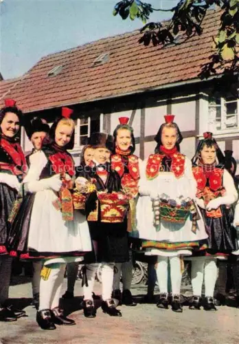 AK / Ansichtskarte Trachten Hessische Bauerntrachten Erntedank  