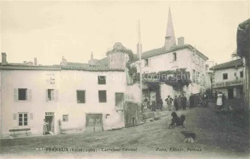 AK / Ansichtskarte Perreux  Roanne 42 Loire Carrefour Central