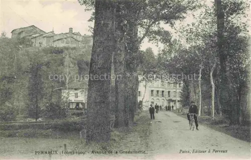 AK / Ansichtskarte Perreux  Roanne 42 Loire Avenue de la Gendarmerie